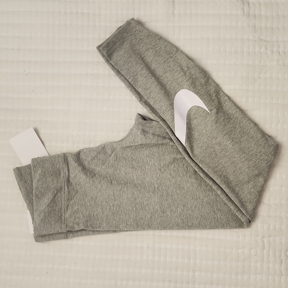 Nike women's gray leggings size small new with tags